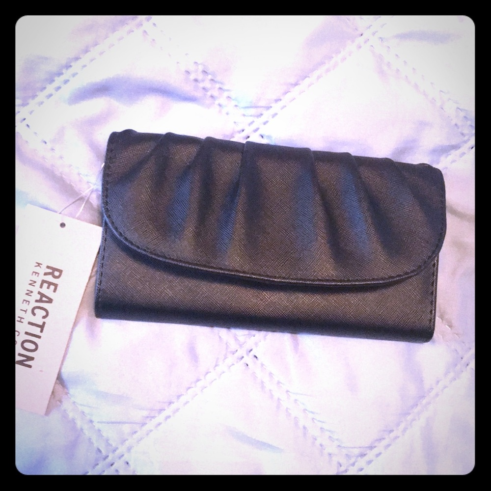 REACTION Kenneth Cole Wallet NWT!